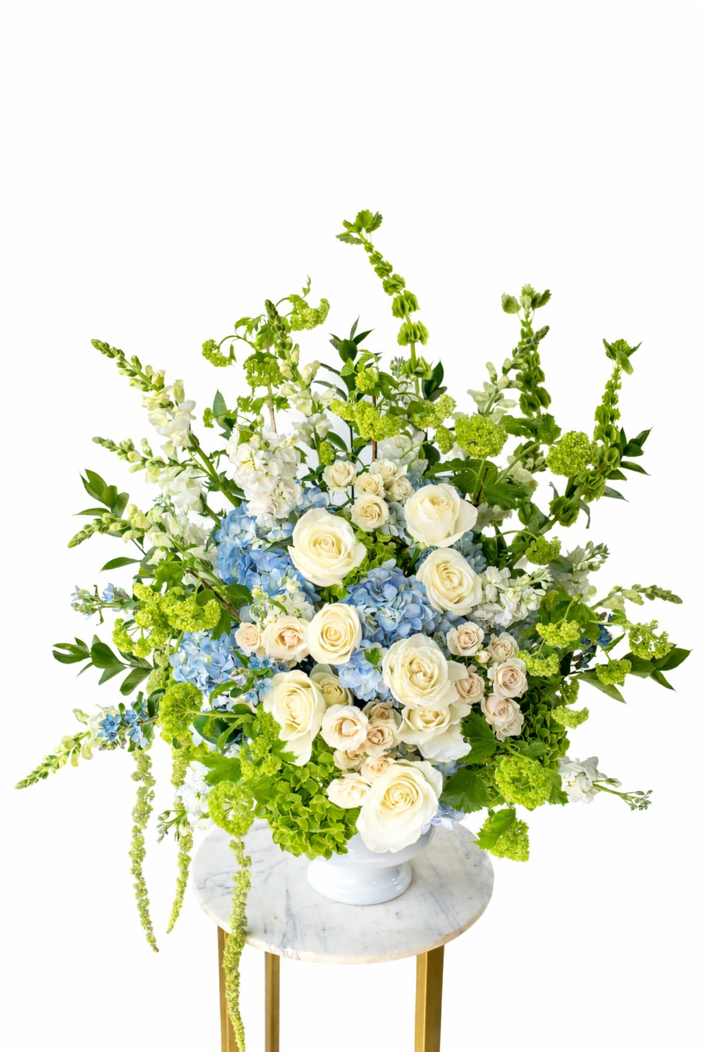 How to Choose Sympathy Flowers That Feel Personal, Not Generic